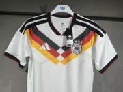 Alemania local 2026 versión jugador - Imagen 2