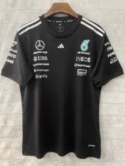 Camiseta Mercedes modelo 5