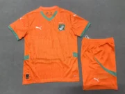 Kit de niño Costa de Marfil local 2025
