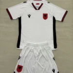 Kit de niño Albania visitante 2025