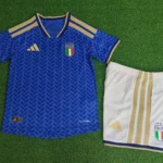 Kit de niño Italia local 2026 versión jugador