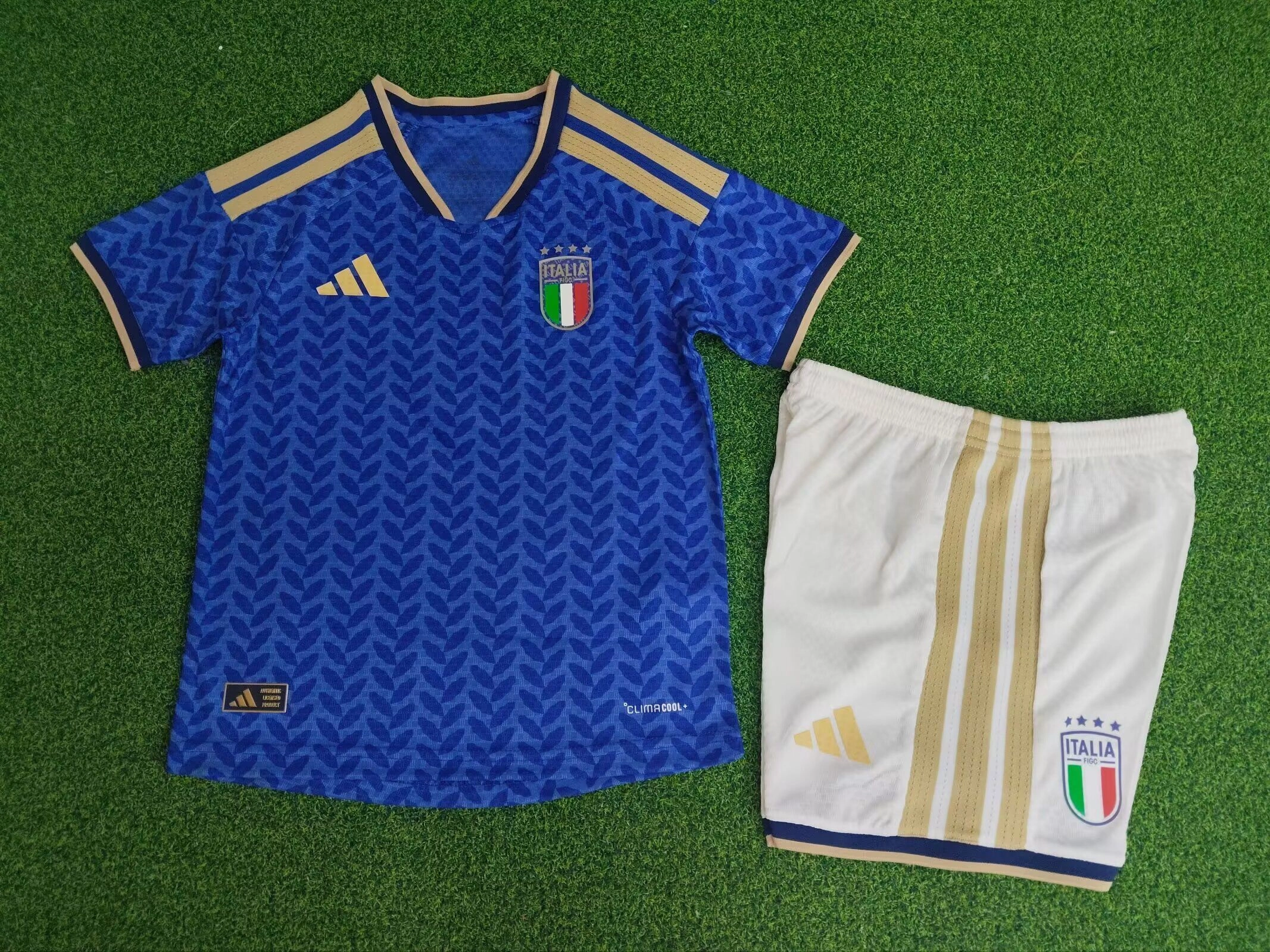 a Kit de niño Italia local 2026 versión jugador - Imagen 1