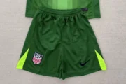 Short Estados Unidos portero color verde 2025