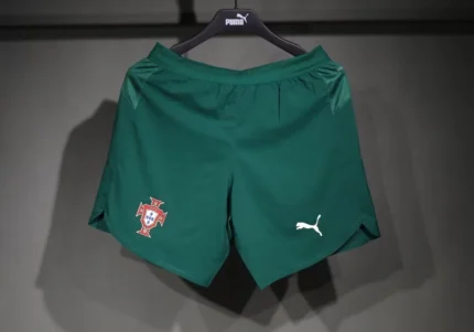 Short Portugal local 2025 versión jugador