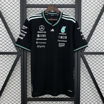 Camiseta Mercedes modelo 1
