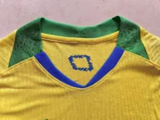 Brasil local manga larga 2025 versión jugador - Imagen 10