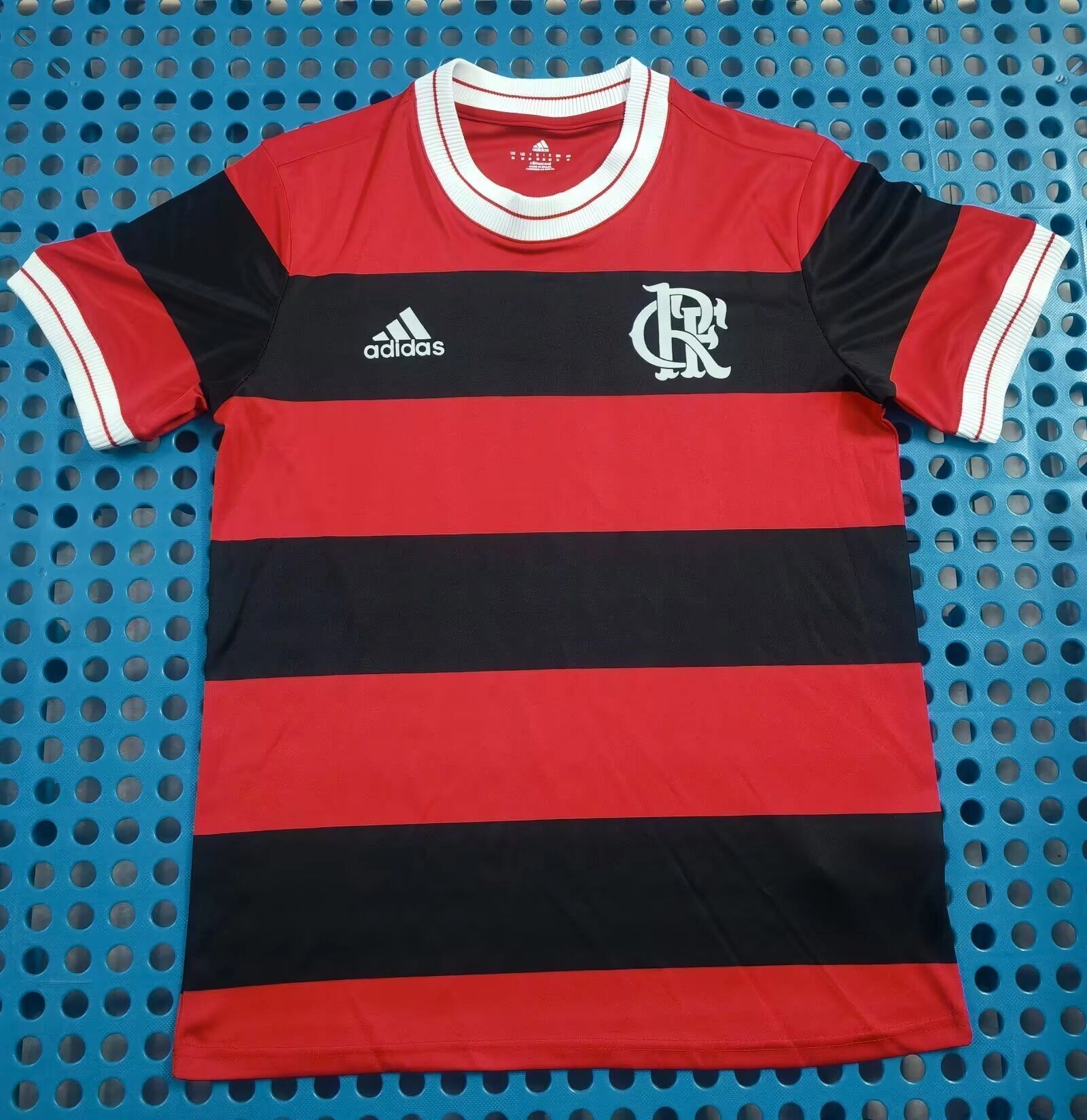 46146938 Flamengo retro 18/19 - Imagen 1