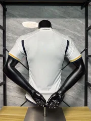 Real Madrid retro 23/24 versión jugador - Imagen 8