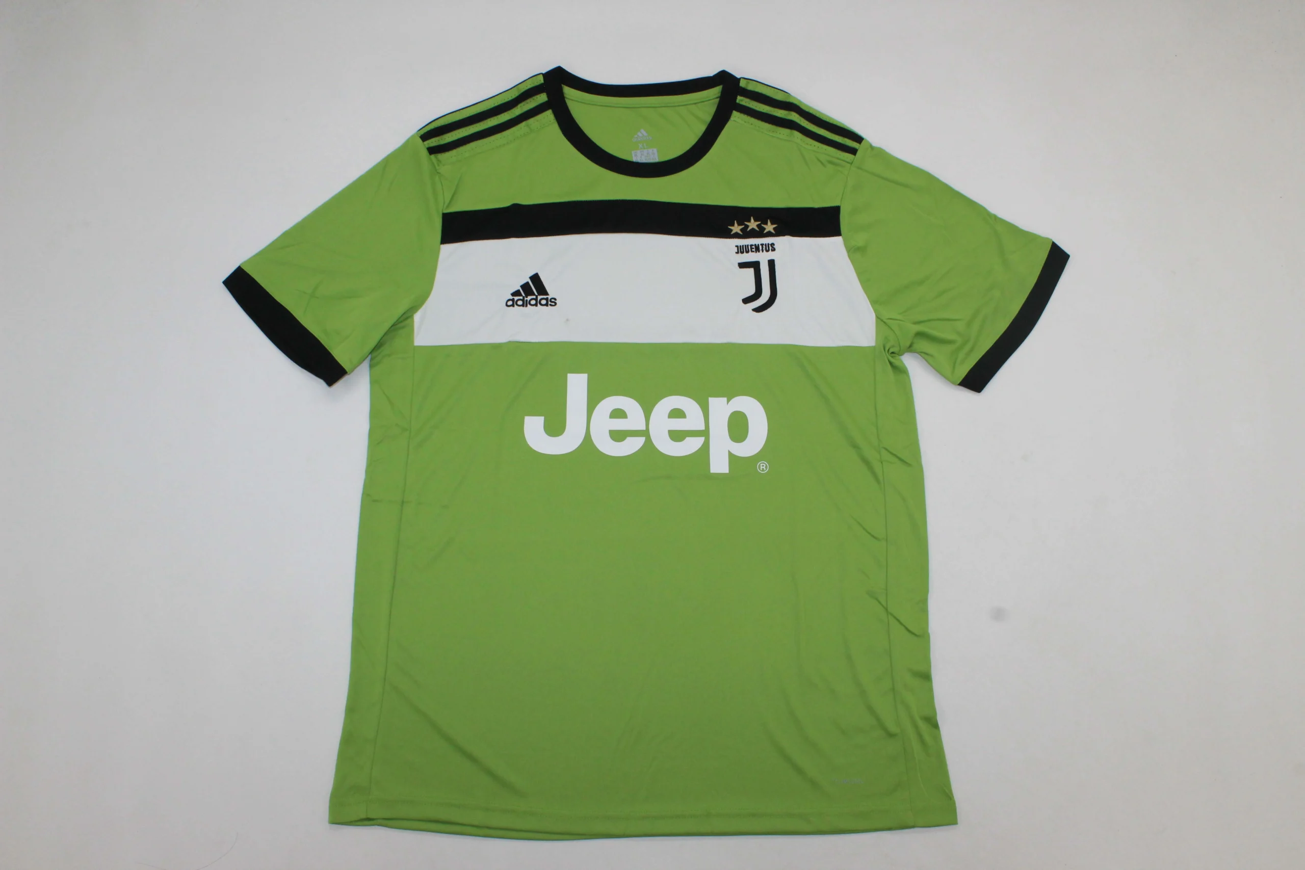 67939248 Juventus retro 17/18 visitante - Imagen 1