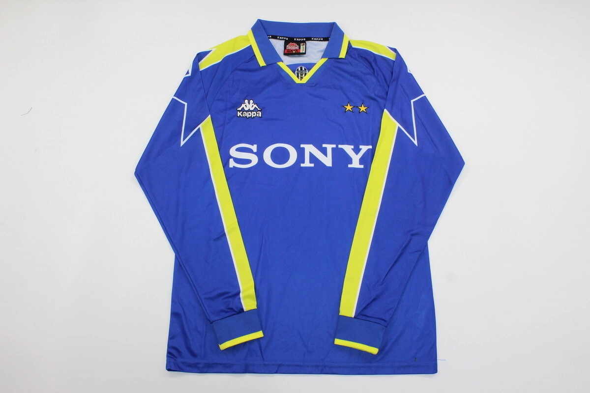 d0136044 Juventus retro manga larga 96/97 visitante - Imagen 1
