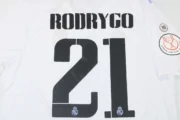Real Madrid retro 22/23 local - Imagen 3