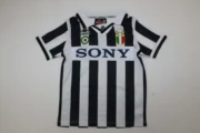 Kit de niño Juventus retro 95/96 - Imagen 9