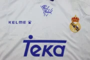 Kit de niño Real Madrid retro 94/96 local - Imagen 6