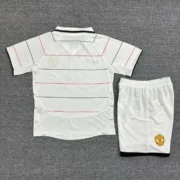 Kit de niño Manchester United retro 03/05 - Imagen 3