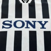 Kit de niño Juventus retro 96/97 - Imagen 4