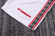 Kit de niño Manchester United retro 97/98 - Imagen 3