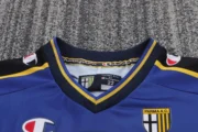 Kit de niño Parma retro 01/02 - Imagen 9