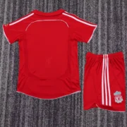 Kit de niño Liverpool retro 06/07 - Imagen 2