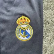 Kit de niño Real Madrid retro 04/05 visitante - Imagen 3