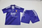 Kit de niño Real Madrid retro 94/96 visitante