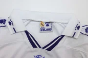 Kit de niño Real Madrid retro 94/96 local - Imagen 9