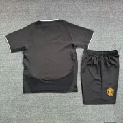 Kit de niño Manchester United retro 03/04 - Imagen 6