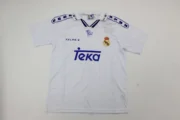 Kit de niño Real Madrid retro 94/96 local - Imagen 5