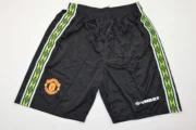 Kit de niño Manchester United retro 98/99 alternativa - Imagen 14