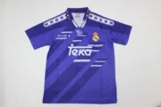 Kit de niño Real Madrid retro 94/96 visitante - Imagen 11