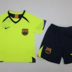 Kit de niño Barcelona retro 05/06 visitante
