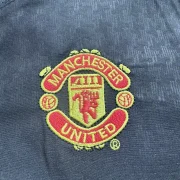 Kit de niño Manchester United retro 03/04 - Imagen 7