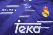 Kit de niño Real Madrid retro 94/96 visitante - Imagen 12