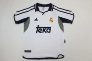 Kit de niño Real Madrid retro 00/01 - Imagen 3