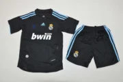 Kit de niño Real Madrid retro 09/10