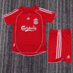 Kit de niño Liverpool retro 06/07