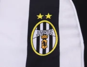 Kit de niño Juventus retro 02/03 - Imagen 10