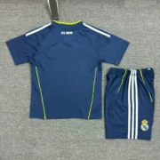 Kit de niño Real Madrid retro 10/11 - Imagen 3