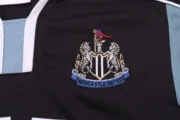 Kit de niño Newcastle United retro 00/01 - Imagen 2