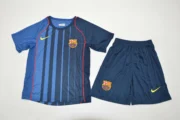 Kit de niño Barcelona retro 04/05 visitante