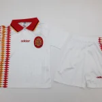 Kit de niño España retro 1994 visitante