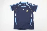 Kit de niño Argentina retro 2006 visitante - Imagen 13