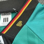 Kit de niño Alemania retro 1992 visitante - Imagen 5