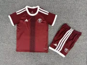 Kit de niño Qatar local 2026