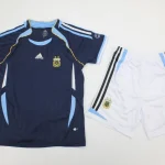 Kit de niño Argentina retro 2006 visitante