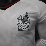 México visitante manga larga 2026 versión jugador - Imagen 6