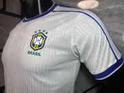 Brasil retro 1998 alternativa versión jugador - Imagen 4