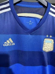 Argentina retro 2014 visitante versión jugador - Imagen 5