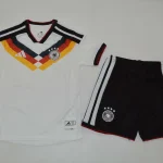 Kit de niño Alemania local 2026 versión jugador
