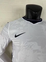 Inglaterra local 2026 manga larga versión jugador - Imagen 2