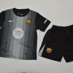 Kit de niño Barcelona portero color negro 25/26